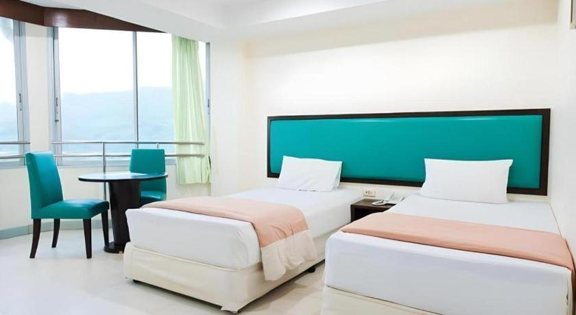 Nice Beach Hotel Районг Экстерьер фото