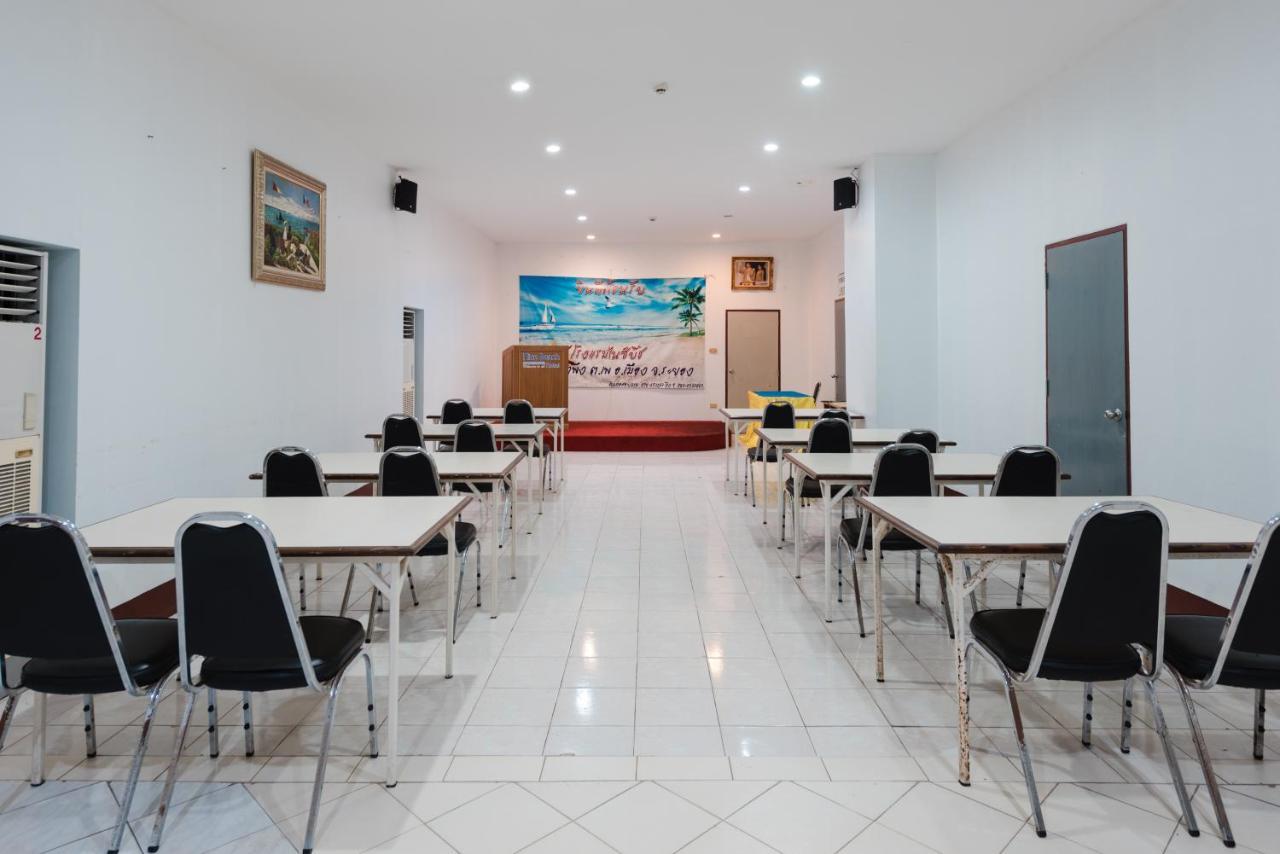Nice Beach Hotel Районг Экстерьер фото